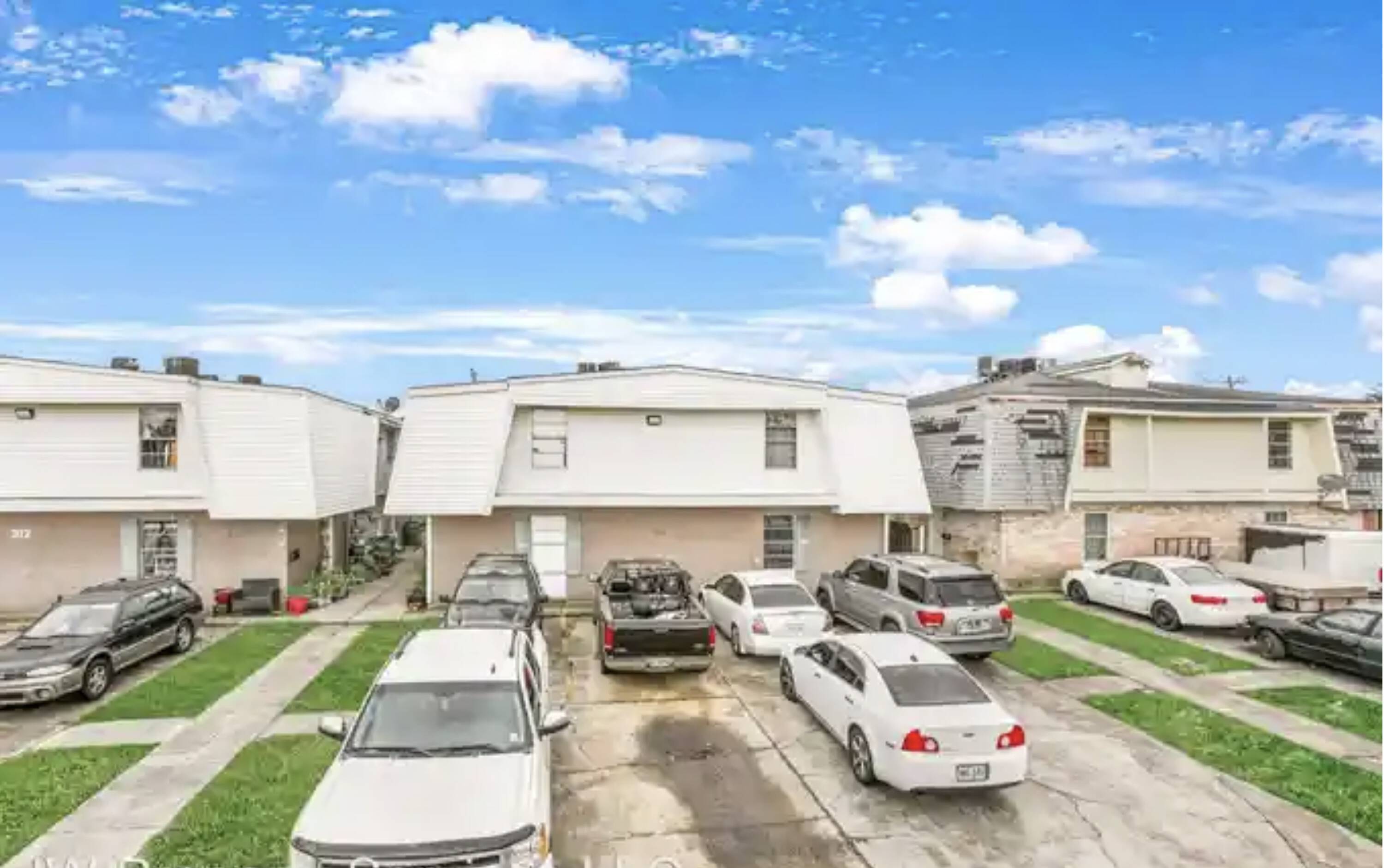 Commercial Property for Sale in Gretna Louisiana 70056